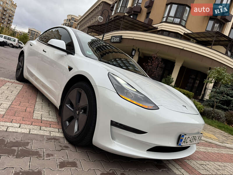 Седан Tesla Model 3 2021 в Киеве фото 41 Седан Tesla Model 3 2021 в Киеве