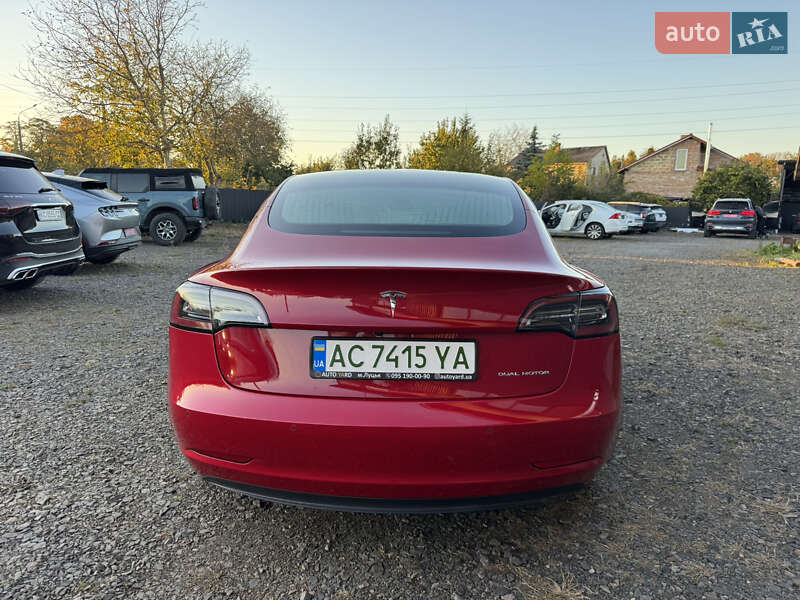 Седан Tesla Model 3 2018 в Луцке