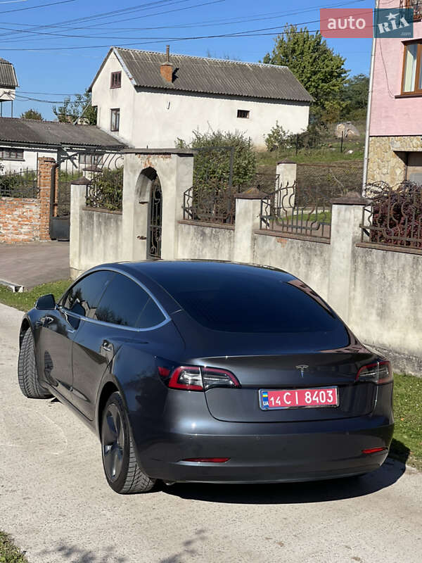 Седан Tesla Model 3 2020 в Львове фото 6 Седан Tesla Model 3 2020 в Львове