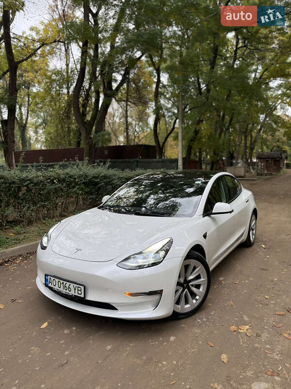 Седан Tesla Model 3 2021 в Ужгороде фото 10 Седан Tesla Model 3 2021 в Ужгороде