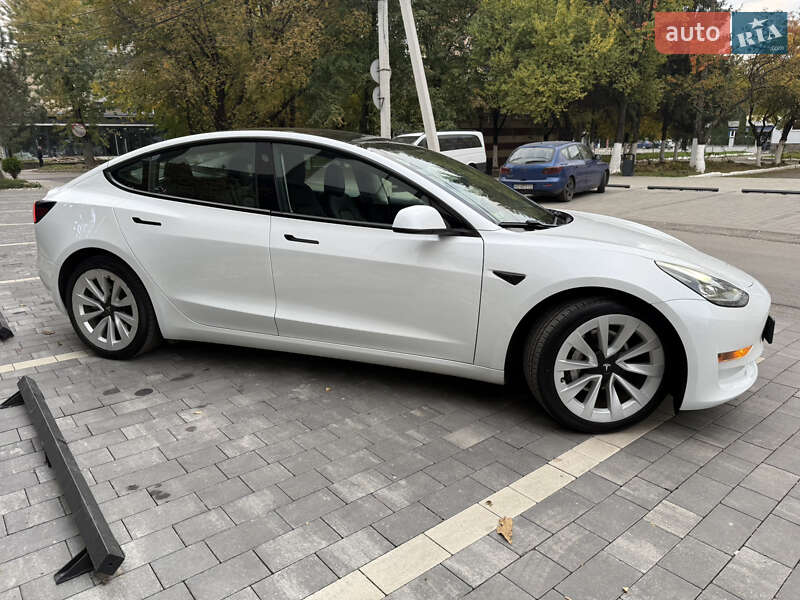Седан Tesla Model 3 2021 в Ужгороде фото 15 Седан Tesla Model 3 2021 в Ужгороде