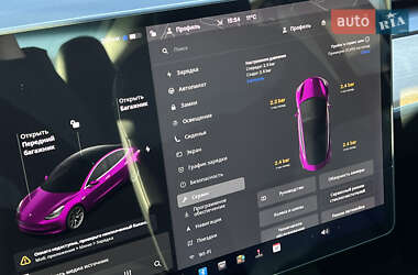 Седан Tesla Model 3 2020 в 