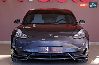 Седан Tesla Model 3 2019 в 