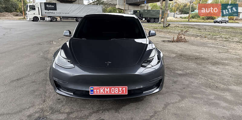 Седан Tesla Model 3 2022 в Днепре