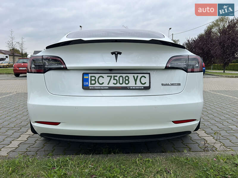 Седан Tesla Model 3 2019 в Львове фото 24 Седан Tesla Model 3 2019 в Львове