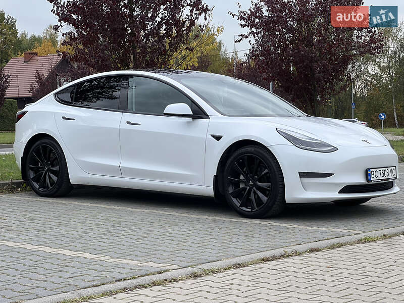 Седан Tesla Model 3 2019 в Львове фото 25 Седан Tesla Model 3 2019 в Львове