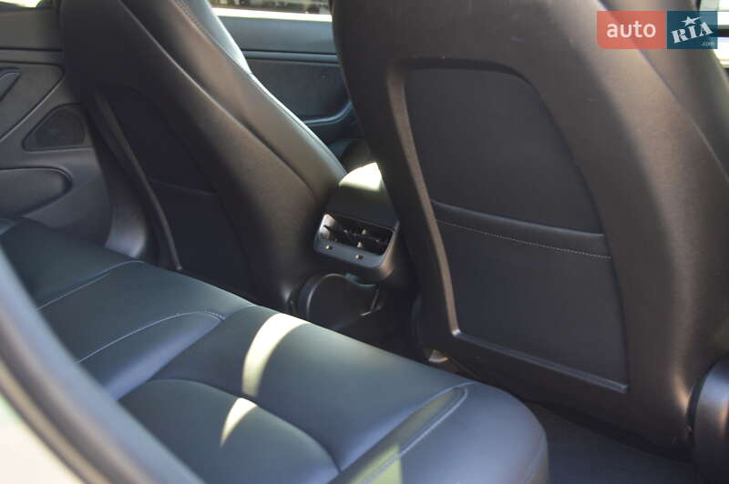 Седан Tesla Model 3 2018 в Одессе фото 30 Седан Tesla Model 3 2018 в Одессе
