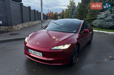 Седан Tesla Model 3 2024 в Киеве