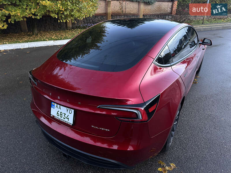 Седан Tesla Model 3 2024 в Киеве фото 10 Седан Tesla Model 3 2024 в Киеве