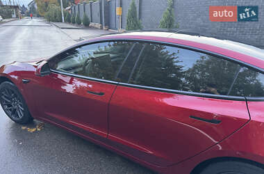Седан Tesla Model 3 2024 в Киеве