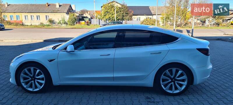 Лифтбек Tesla Model 3 2018 в Нововолынске фото 14 Лифтбек Tesla Model 3 2018 в Нововолынске