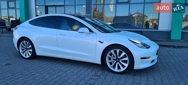 Лифтбек Tesla Model 3 2018 в Нововолынске фото 18 Лифтбек Tesla Model 3 2018 в Нововолынске