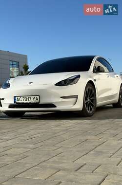 Седан Tesla Model 3 2022 в Луцьку