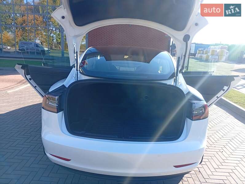 Седан Tesla Model 3 2020 в Луцьку фото 24 Седан Tesla Model 3 2020 в Луцьку