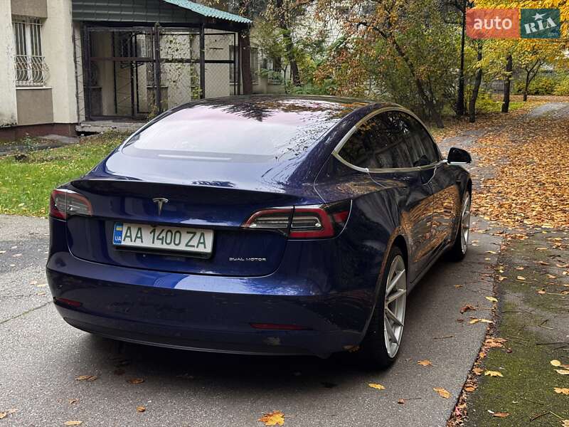 Седан Tesla Model 3 2018 в Киеве фото 5 Седан Tesla Model 3 2018 в Киеве
