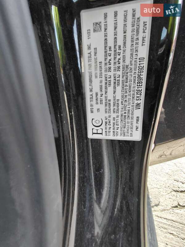 Седан Tesla Model 3 2023 в Одесі фото 12 Седан Tesla Model 3 2023 в Одесі