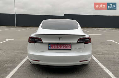 Седан Tesla Model 3 2023 в  фото 5 Седан Tesla Model 3 2023 в