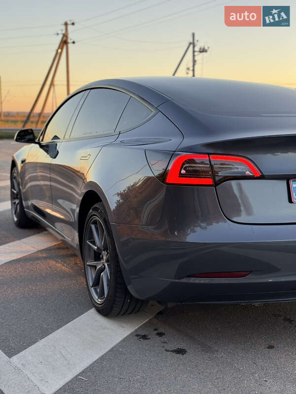 Седан Tesla Model 3 2023 в Луцке фото 6 Седан Tesla Model 3 2023 в Луцке