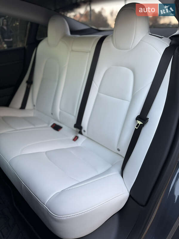 Седан Tesla Model 3 2023 в Луцке фото 25 Седан Tesla Model 3 2023 в Луцке