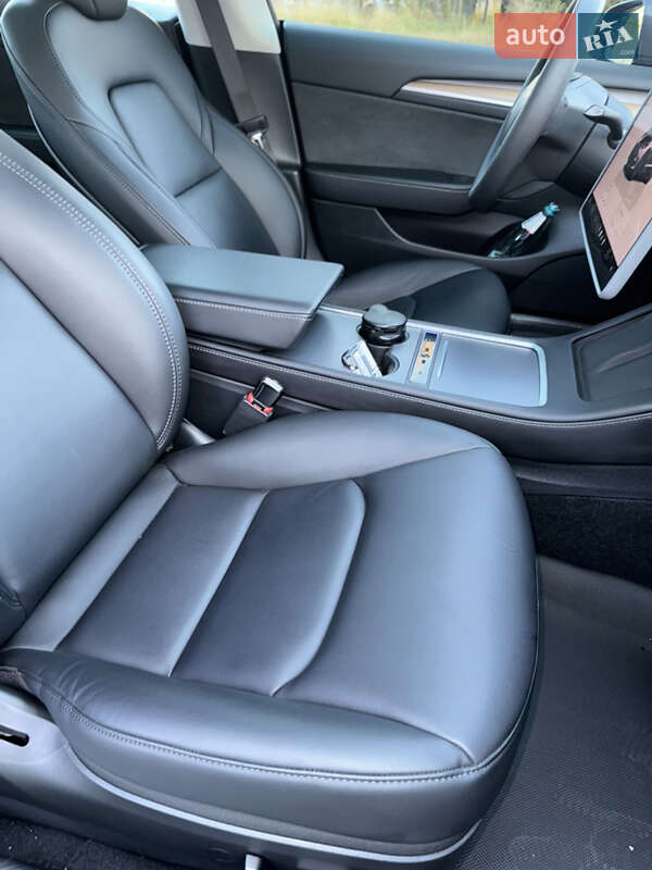 Седан Tesla Model 3 2023 в Киеве фото 22 Седан Tesla Model 3 2023 в Киеве