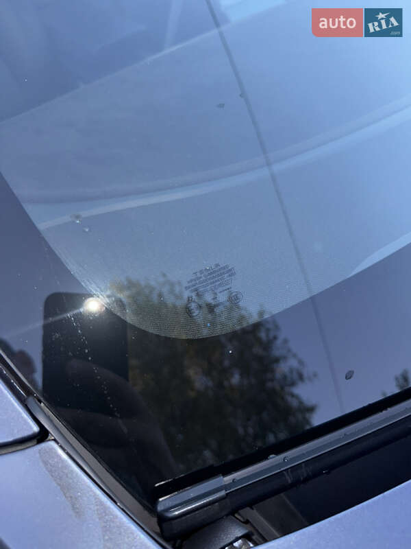 Седан Tesla Model 3 2023 в Киеве фото 26 Седан Tesla Model 3 2023 в Киеве