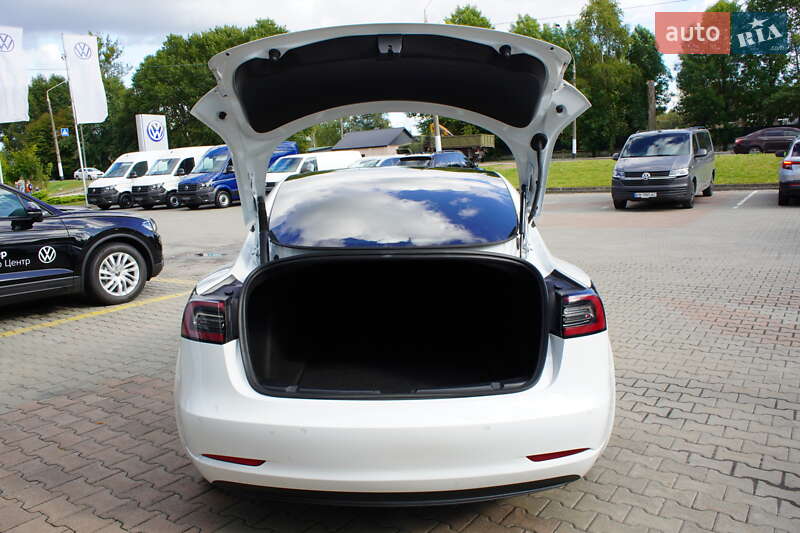 Седан Tesla Model 3 2022 в Житомирі фото 35 Седан Tesla Model 3 2022 в Житомирі