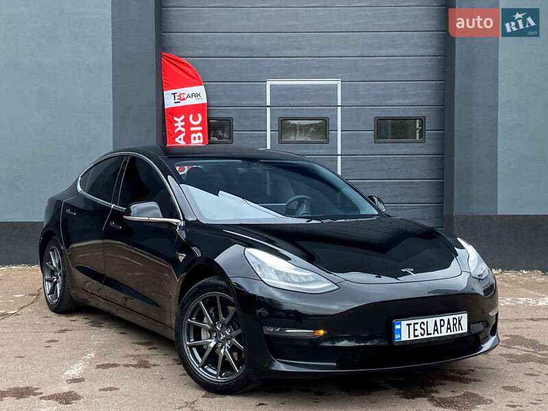 Tesla Model 3 2018