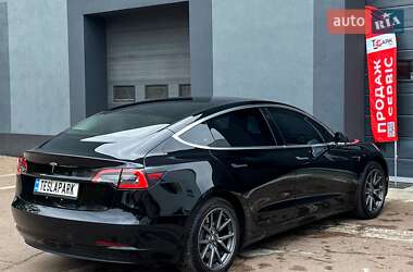 Седан Tesla Model 3 2018 в 