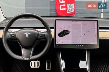Седан Tesla Model 3 2018 в 