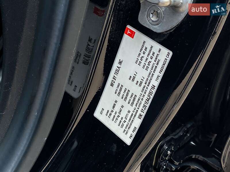 Седан Tesla Model 3 2018 в Киеве фото 25 Седан Tesla Model 3 2018 в Киеве