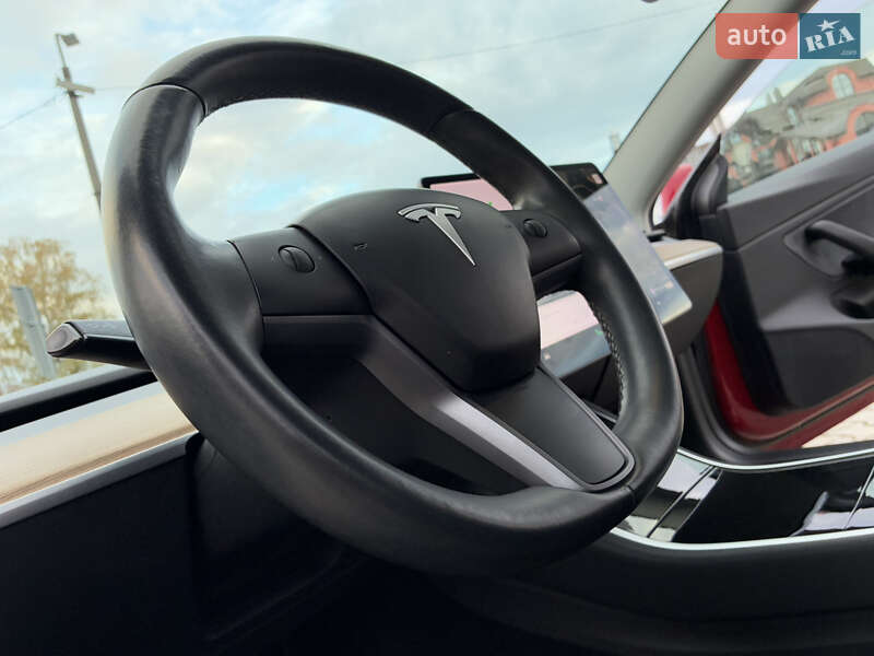 Седан Tesla Model 3 2018 в Дрогобыче фото 69 Седан Tesla Model 3 2018 в Дрогобыче