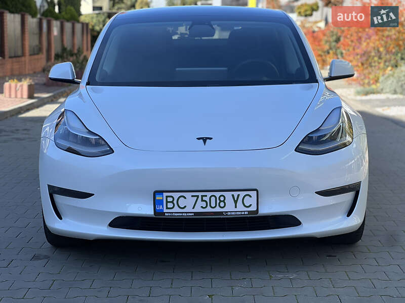 Седан Tesla Model 3 2019 в Львове фото 31 Седан Tesla Model 3 2019 в Львове