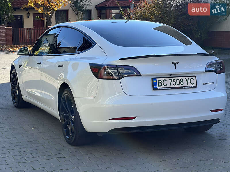 Седан Tesla Model 3 2019 в Львове фото 27 Седан Tesla Model 3 2019 в Львове