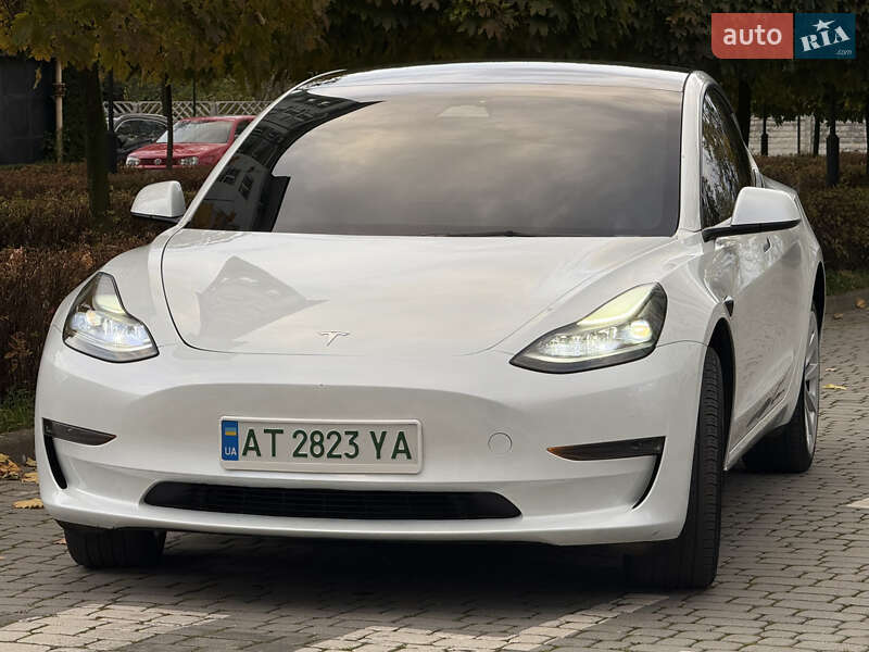 Седан Tesla Model 3 2023 в Івано-Франківську фото 2 Седан Tesla Model 3 2023 в Івано-Франківську