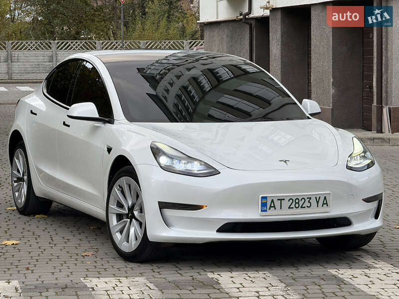 Седан Tesla Model 3 2023 в Івано-Франківську фото 10 Седан Tesla Model 3 2023 в Івано-Франківську
