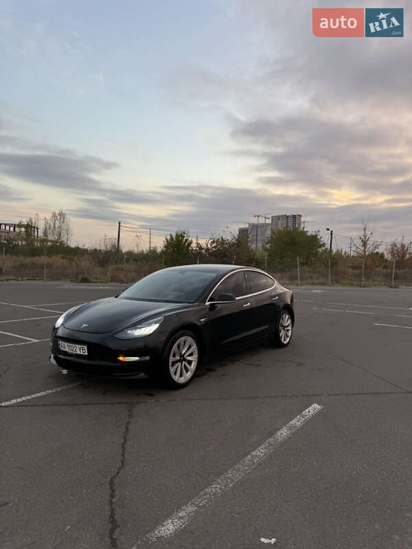 Седан Tesla Model 3 2020 в Киеве фото 9 Седан Tesla Model 3 2020 в Киеве