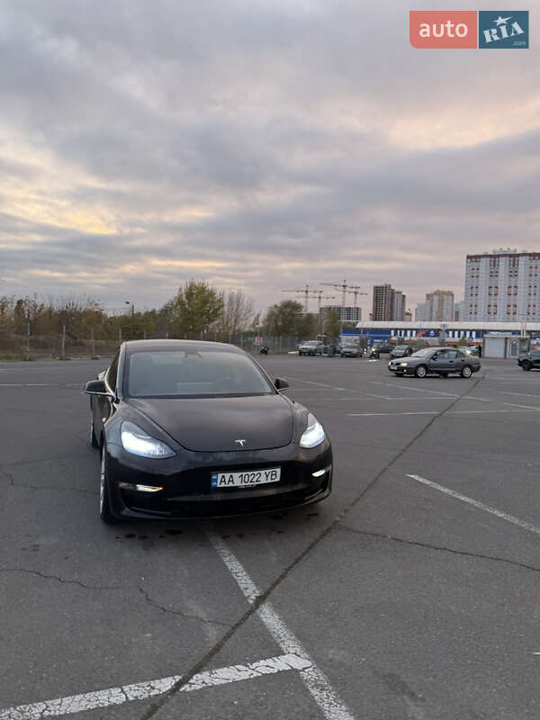 Седан Tesla Model 3 2020 в Киеве фото 12 Седан Tesla Model 3 2020 в Киеве