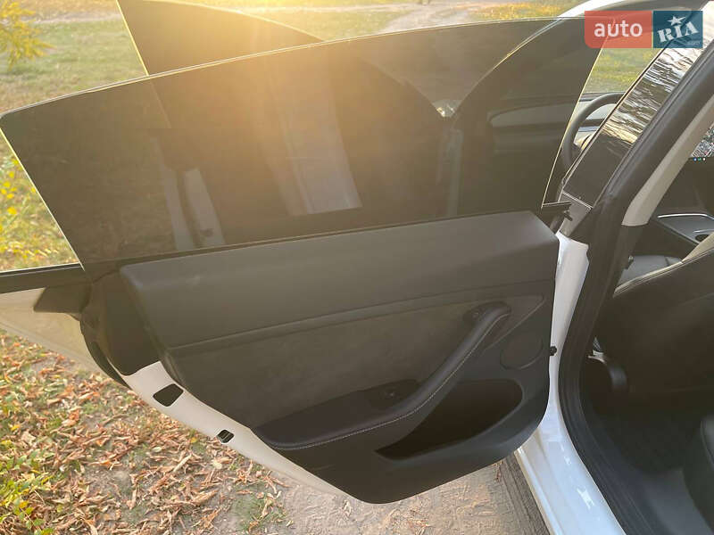 Седан Tesla Model 3 2021 в Дніпрі фото 12 Седан Tesla Model 3 2021 в Дніпрі