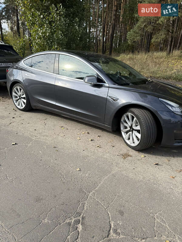 Седан Tesla Model 3 2019 в Киеве фото 2 Седан Tesla Model 3 2019 в Киеве