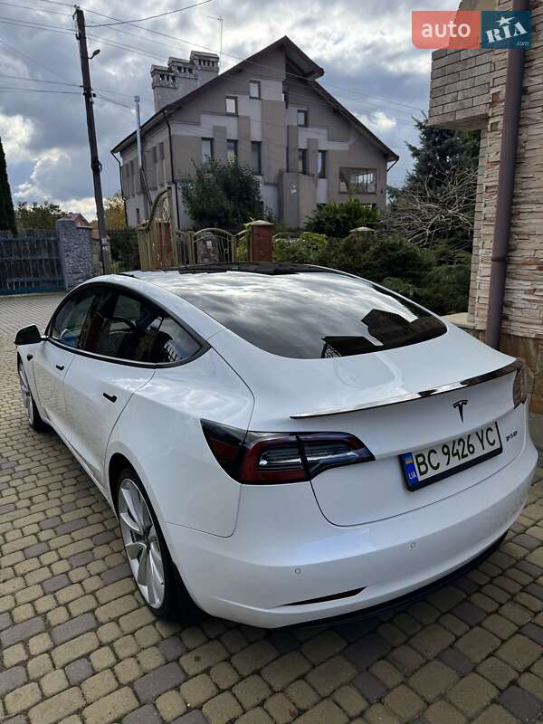Седан Tesla Model 3 2018 в Львове фото 14 Седан Tesla Model 3 2018 в Львове