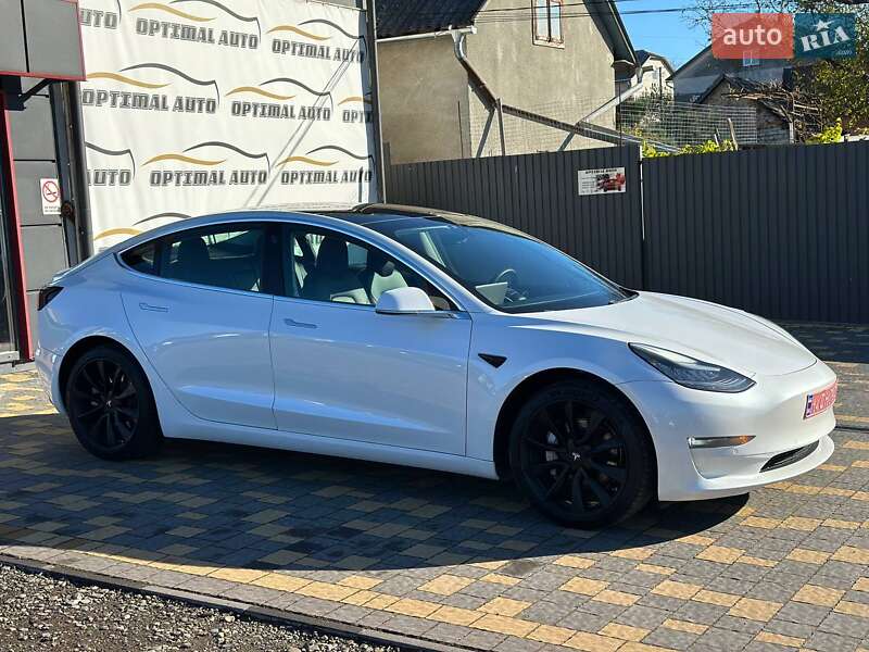 Седан Tesla Model 3 2020 в Львові фото 3 Седан Tesla Model 3 2020 в Львові