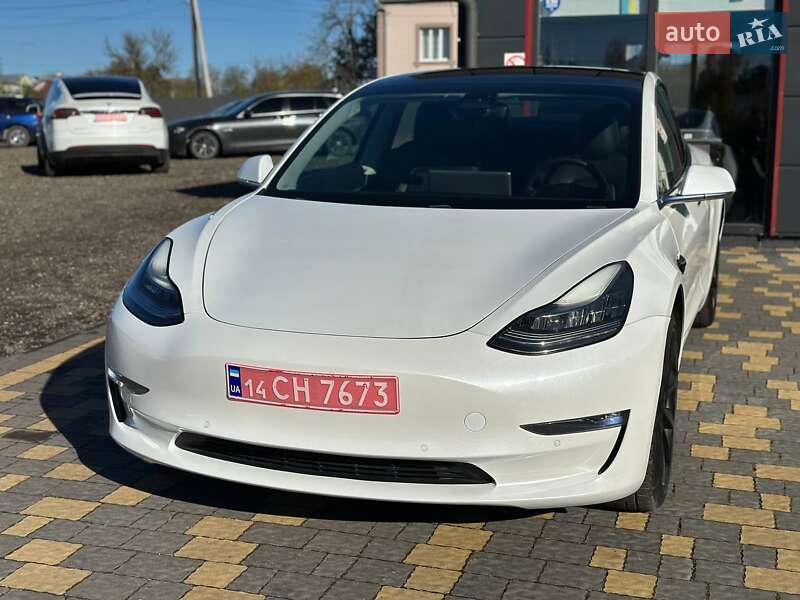 Седан Tesla Model 3 2020 в Львові фото 12 Седан Tesla Model 3 2020 в Львові