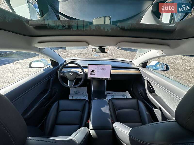Седан Tesla Model 3 2020 в Львові фото 21 Седан Tesla Model 3 2020 в Львові