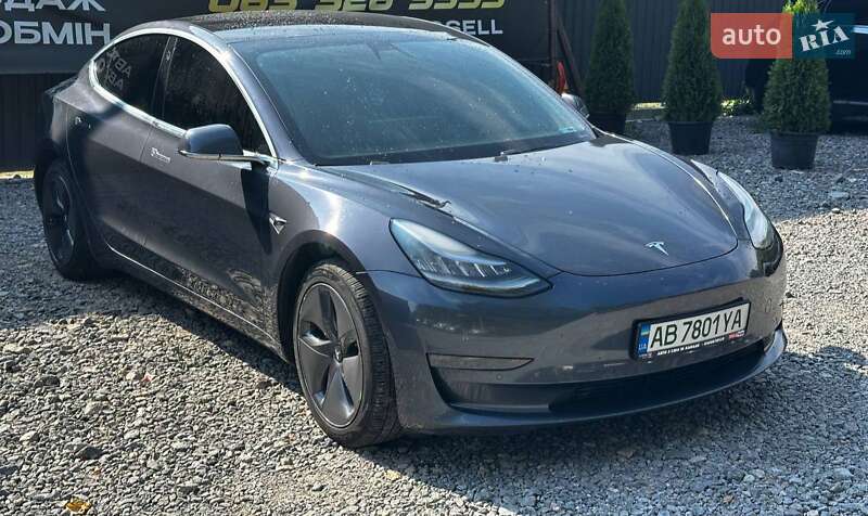 Седан Tesla Model 3 2019 в Вінниці