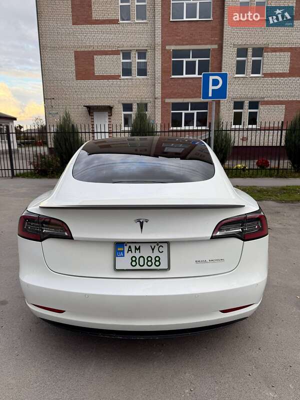 Седан Tesla Model 3 2021 в Звягеле фото 6 Седан Tesla Model 3 2021 в Звягеле