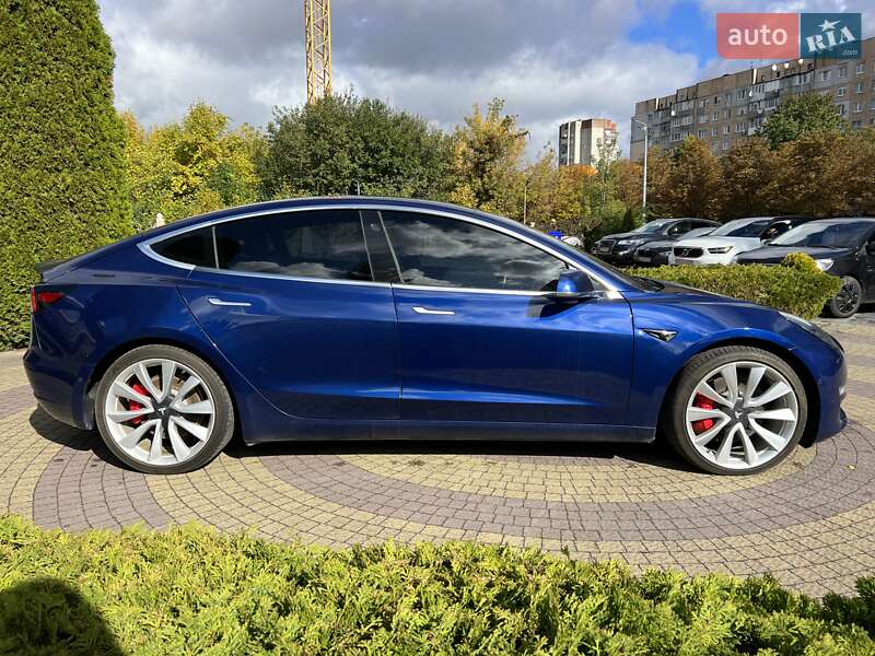 Седан Tesla Model 3 2019 в Львове фото 8 Седан Tesla Model 3 2019 в Львове