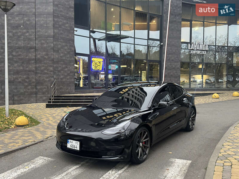 Tesla Model 3 2021