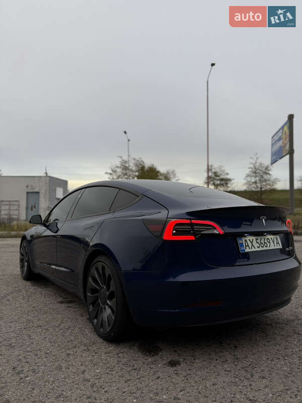 Седан Tesla Model 3 2022 в Харькове