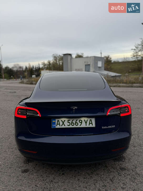 Седан Tesla Model 3 2022 в Харькове