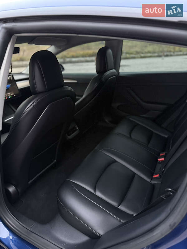 Седан Tesla Model 3 2022 в Харькове